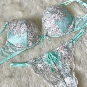 Victoria’s Secret Lingerie Set